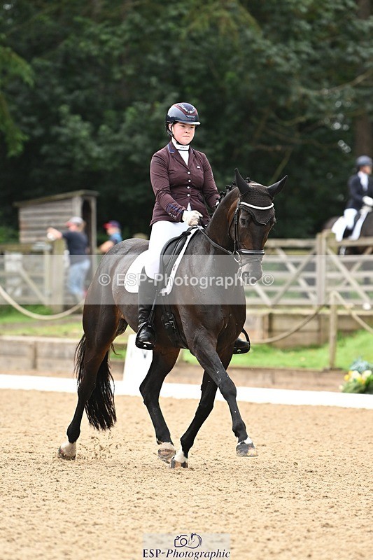 240811-100143-04937 - 148-Sophia.Marston-Solitaire.ll