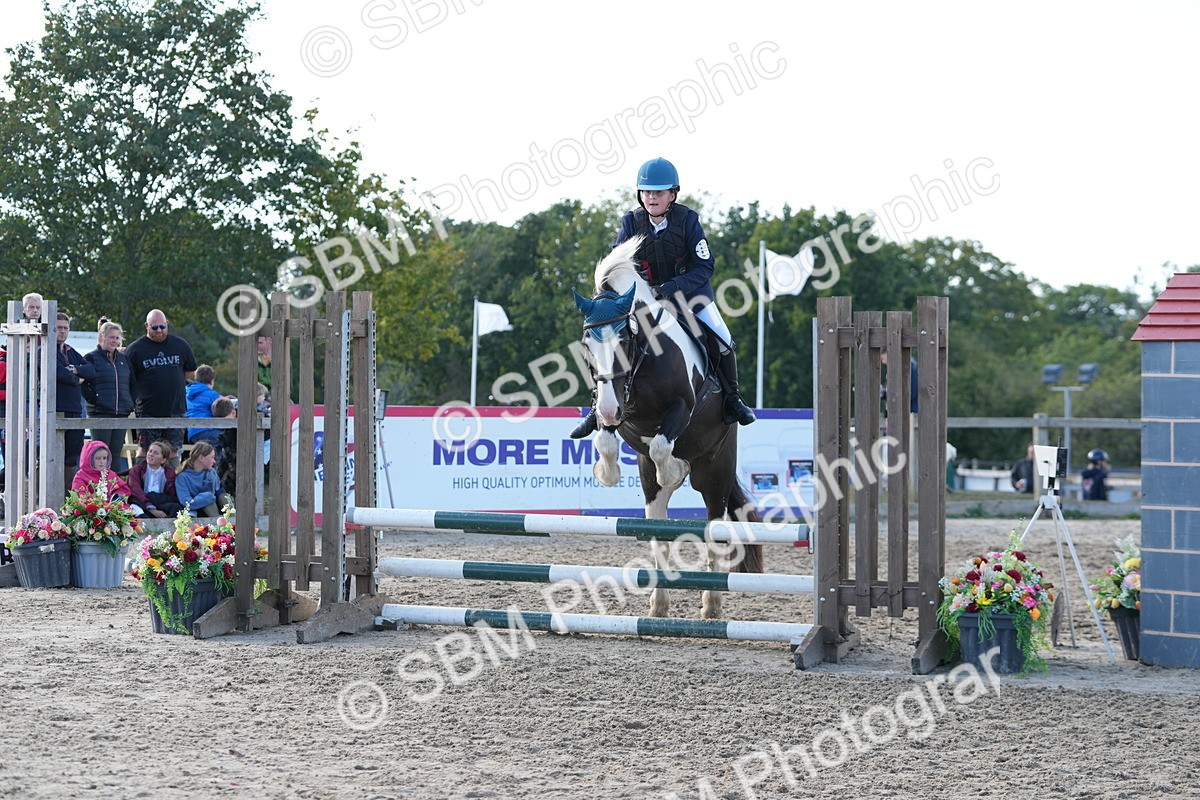 SBM_51060 - J8 - Junior Pony 65cm Championship