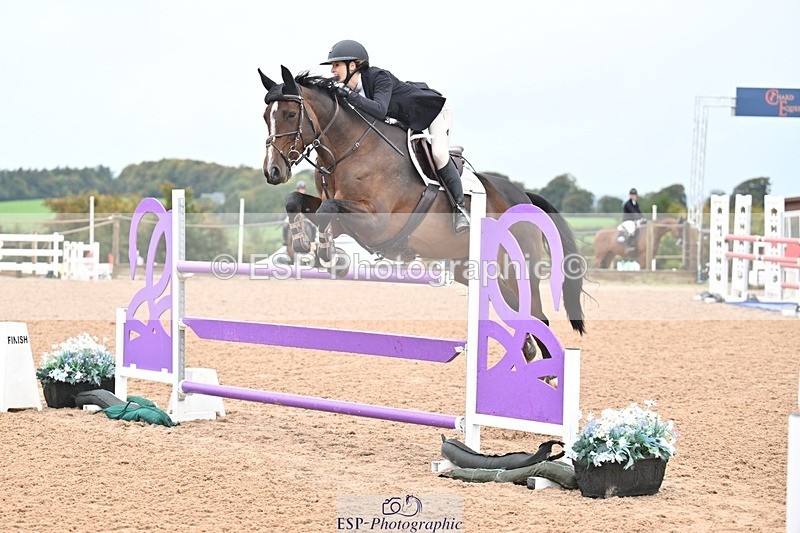 251003-134614-01206 - Cls 3 Foxhunter and 1.20m