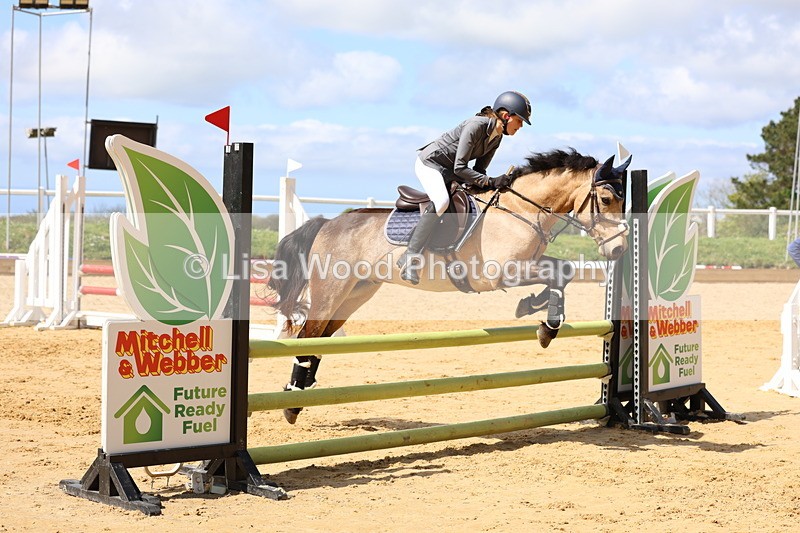 3E7A7337 - Class 8: 80cm Junior