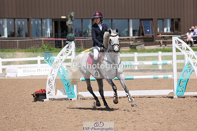 240629A-140848-06711 - Cls 19 Foxhunter and 1.10m Open