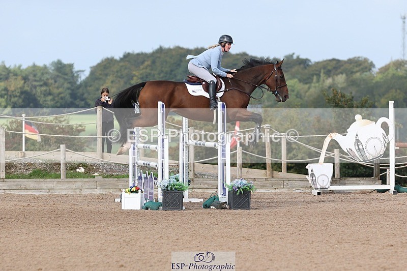 250911-103419-00645 - Cls 2 Snr Newcomers