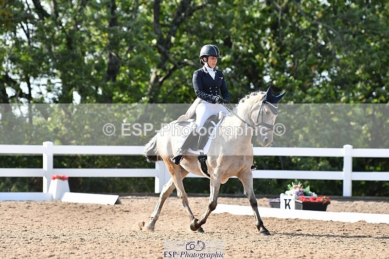 250906-162634-05061 - 128-Chantelle.Oliver-SymondsStadmorslow.Coffee.n.Cream