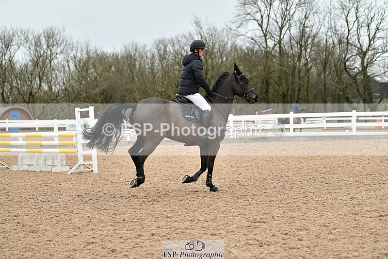 240112A-122050-00689 - Cls 5 Newcomers and 1.10m Open