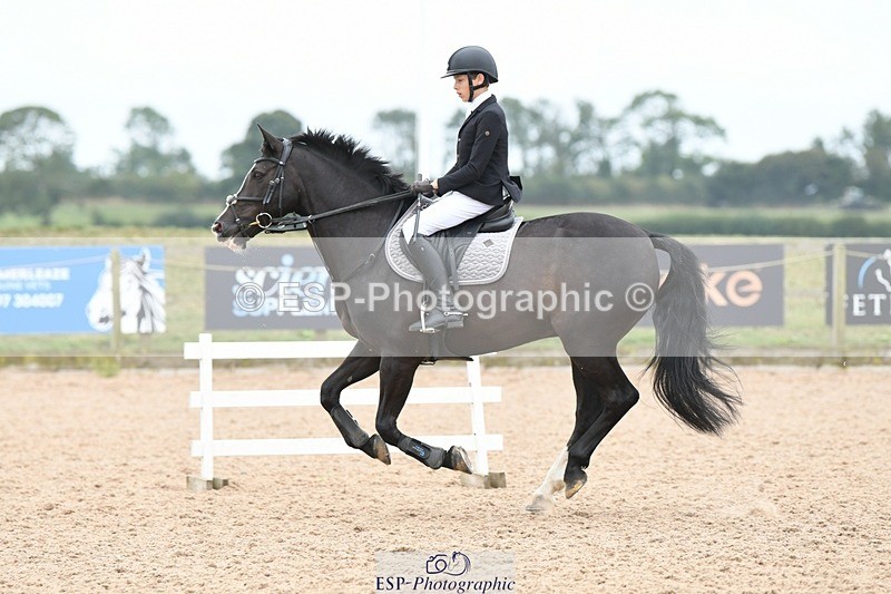 250807-111633-00555 - 90cm Round 1