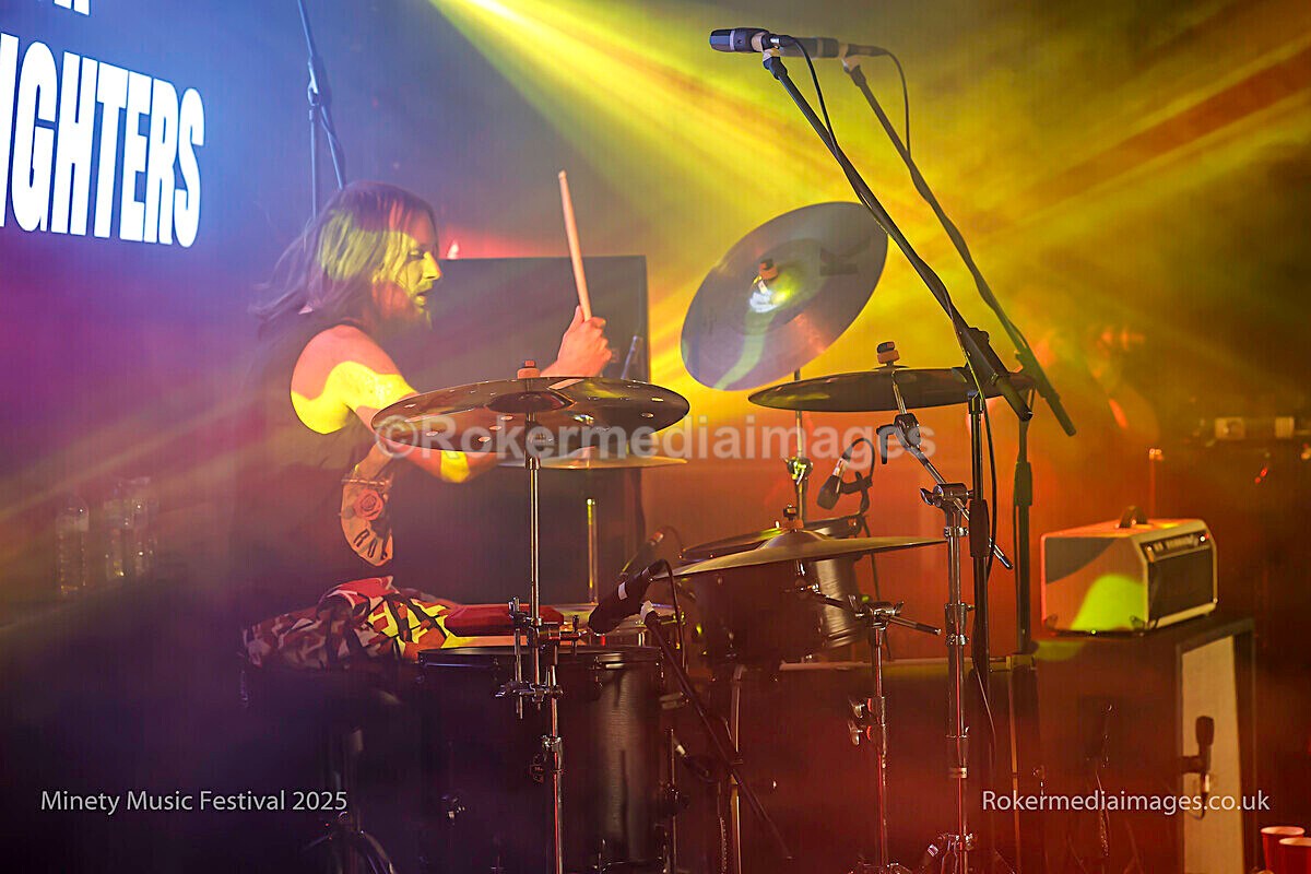 _MGL7657 - MINETY 2025