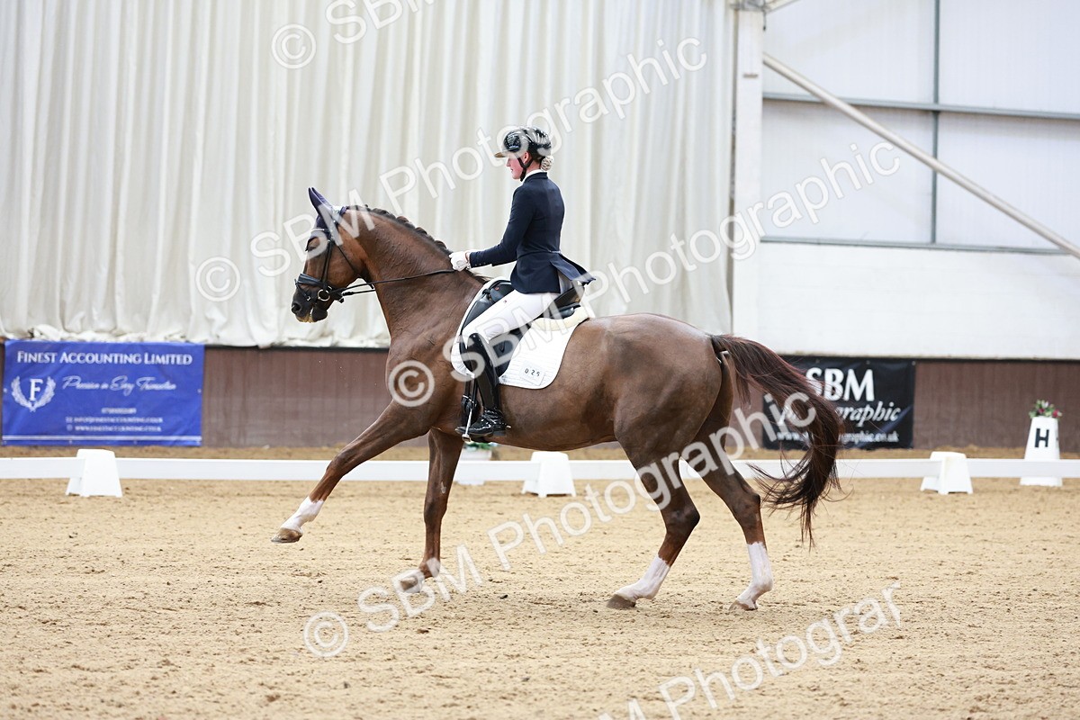 SBM_017719 - Class 15 - FEI Junior