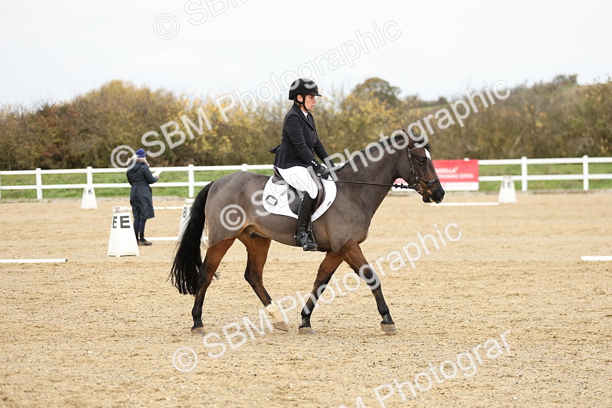 SBM_002924 - Class 8 - Novice 1