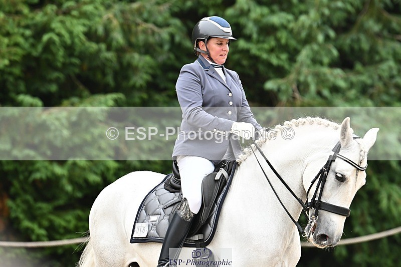 240811-114957-05274 - 116-Paula.Lee-Deseado.Santo