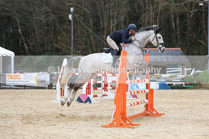 3E7A7622 - Class 8: Senior Newcomers/1.10m open