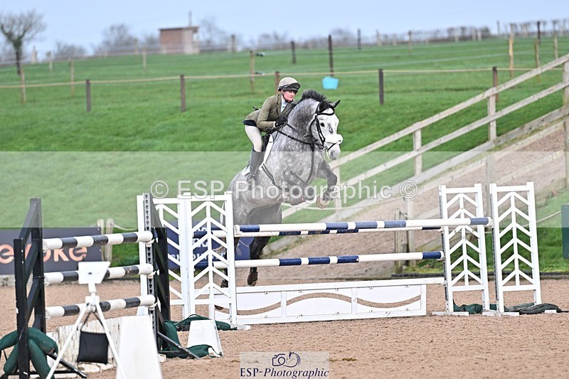 260211-130906-00494 - Cls 5 Foxhunter and 1.20m