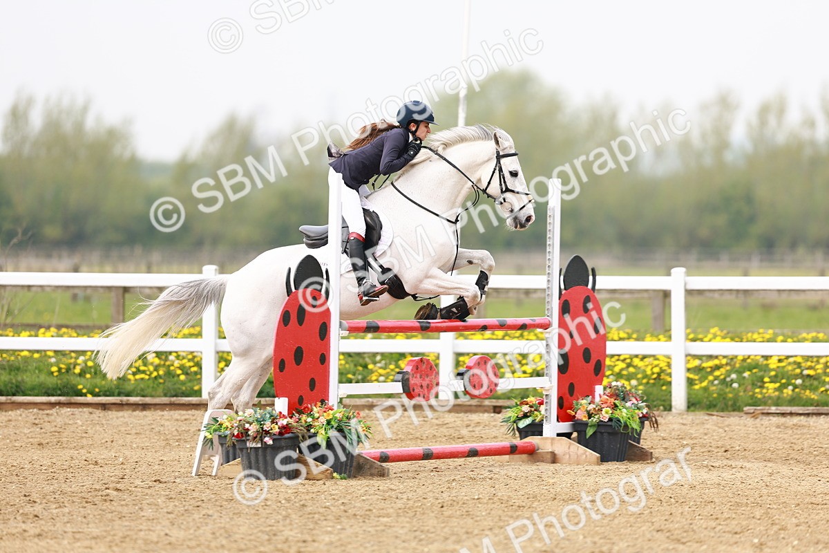  - Class 17 - Senior 1.05m