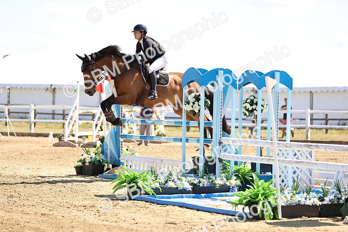 SBM_015153 - Class 16 - Senior foxhunter - 1.20m Open