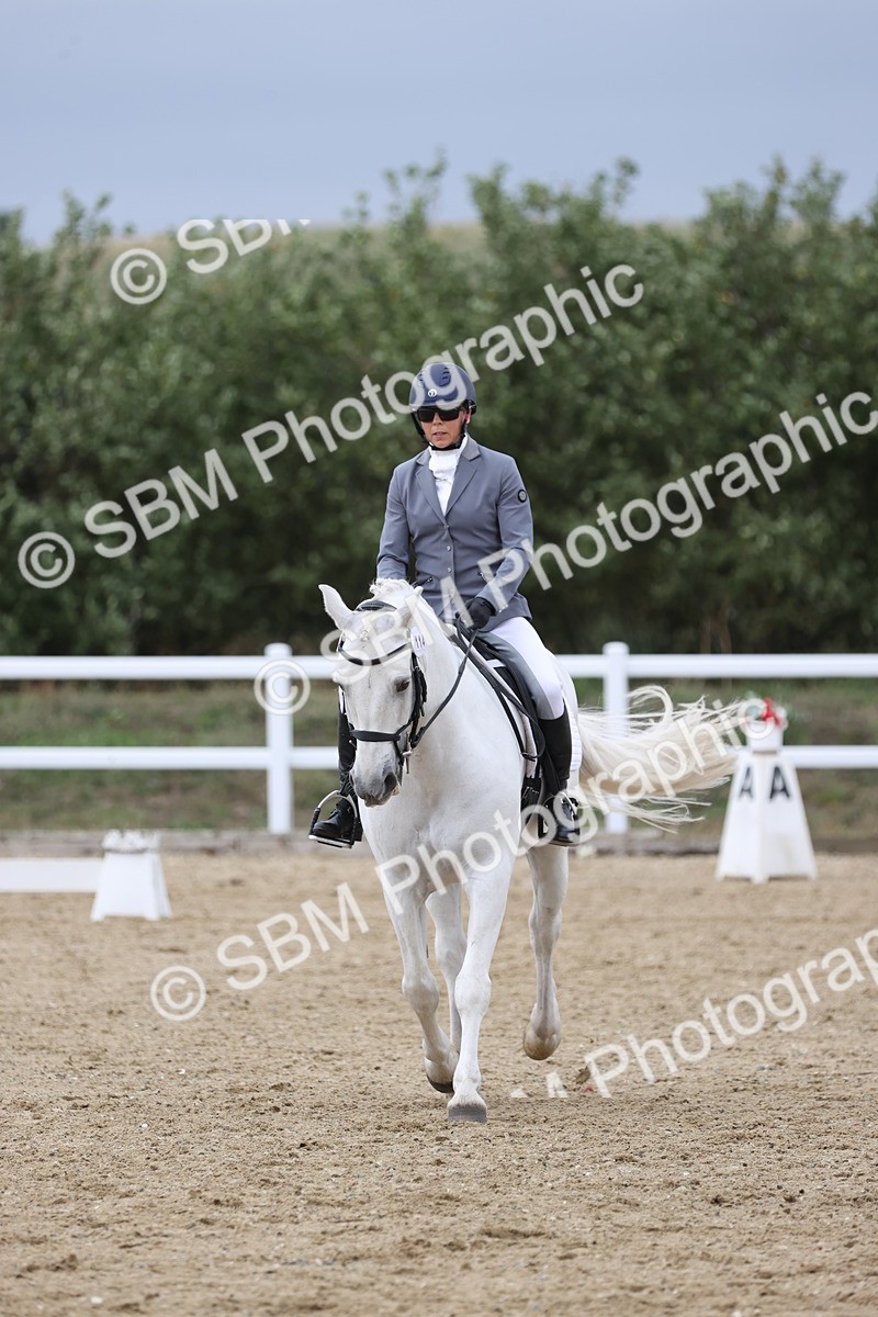 SBM_004289 - Class 9 - Novice 3 Champs