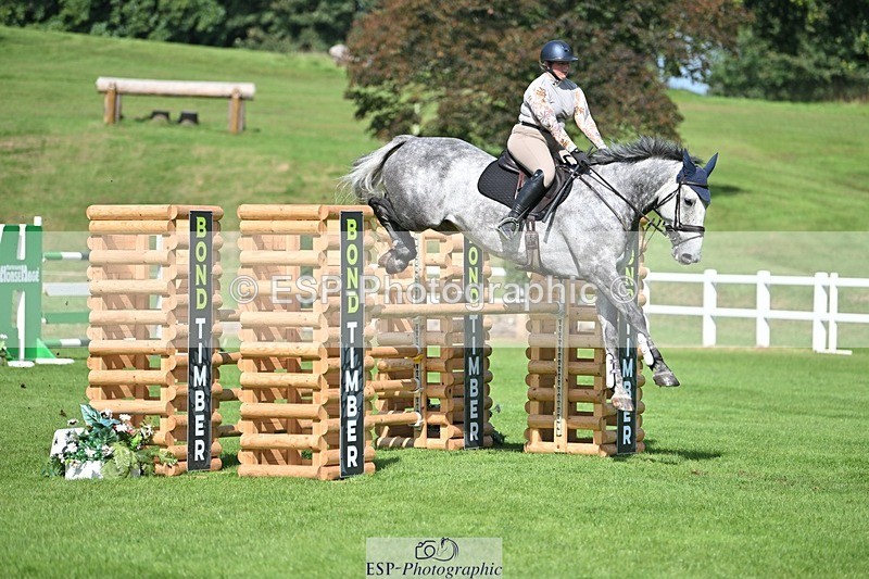 230909-115040-05307 - Cls 11 Snr Foxhunter & 1.20m Open