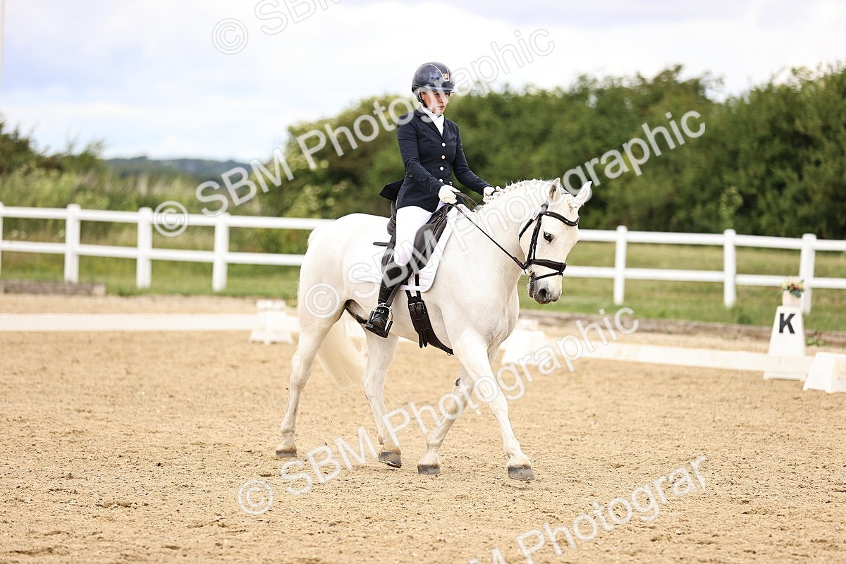 SBM_002860 - Class 2 - Novice 4 - 12.00-13.10