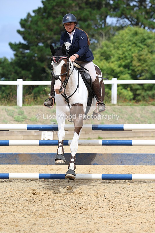 3E7A4995 - Class 4: Senior British Novice/90cm open