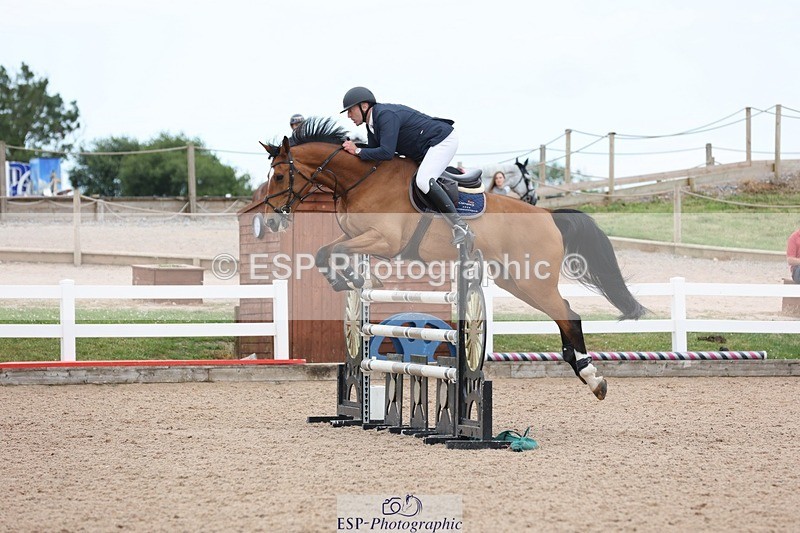 250625-152935-01431 - Cls 6 Foxhunter and 1.20m Open