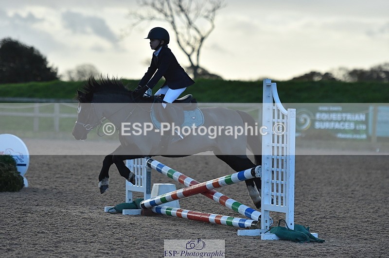 231119A-083440-03997 - Sun Clear Round