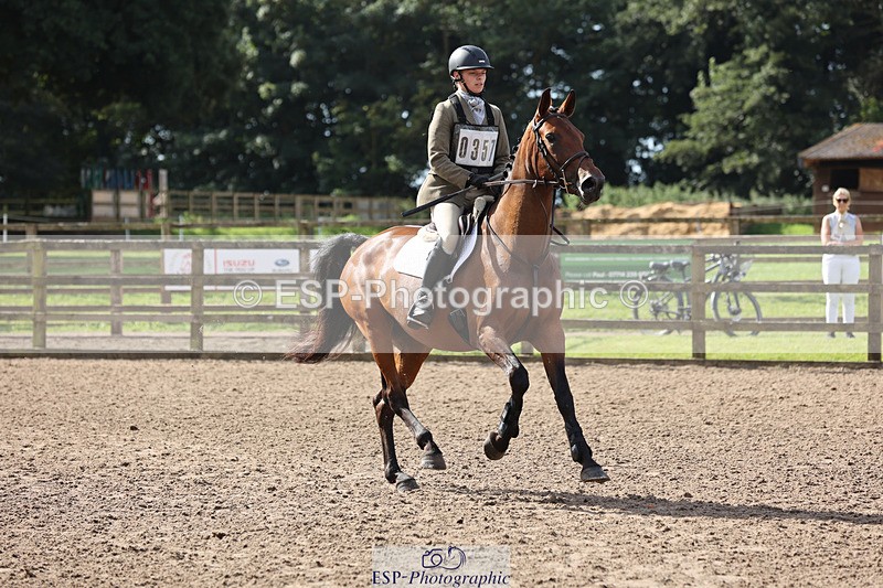 240804-094935-10301 - 357-Georgina_Ewell-LASAIRFHIONA