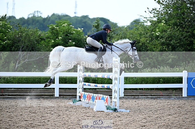 240605A-145701-00831 - Cls 4 Newcomers and 1.10m Open