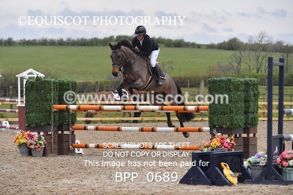 BPP_0689 - CLASS 9 SAT Senior Newcomers/ 1.10m Open