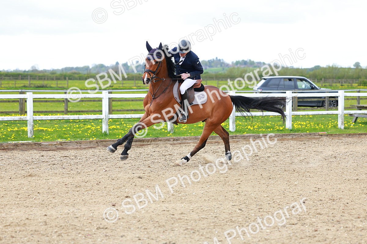 SBM_002370 - Class 10 - Senior Newcomers - 1.10m