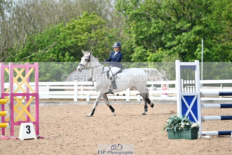 240511A-160731-14284 - Cls 25 British Novice and 90cm Open