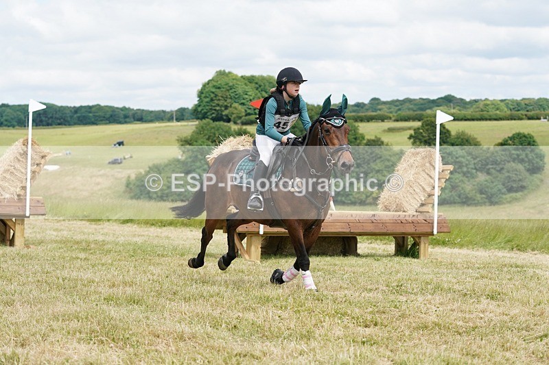 240630X-151530-9707 - 452-Jessica_Meyer-LACKAGHMORE_VANDANGO