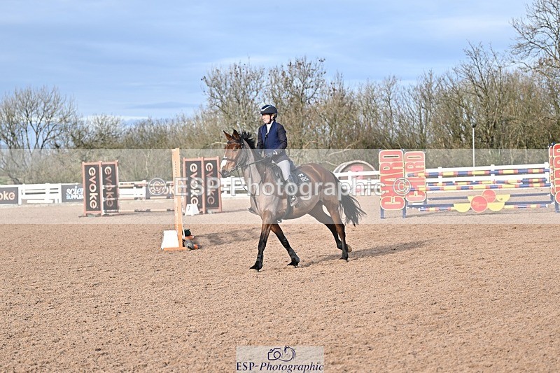 251126-122116-00432 - Cls 4 Newcomers and 1.10m