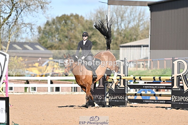 241113A-123452-00520 - Cls 04A&B Snr Newc & 1.10m Open