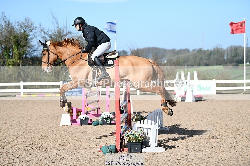 250330-103936-06210 - Cls 32 British Novice and 90cm