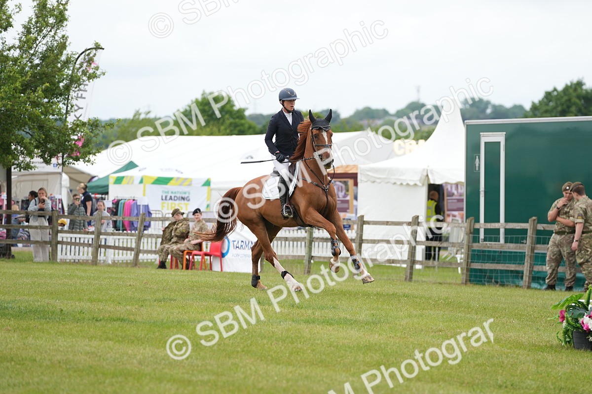SBM_03235 - Class 201 - British Horse Feeds Speedi Beet Horse of the Year Show Grade  C