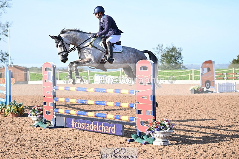 231015A-095800-07103 - Cls 28 Newcomers & 1.10m Open