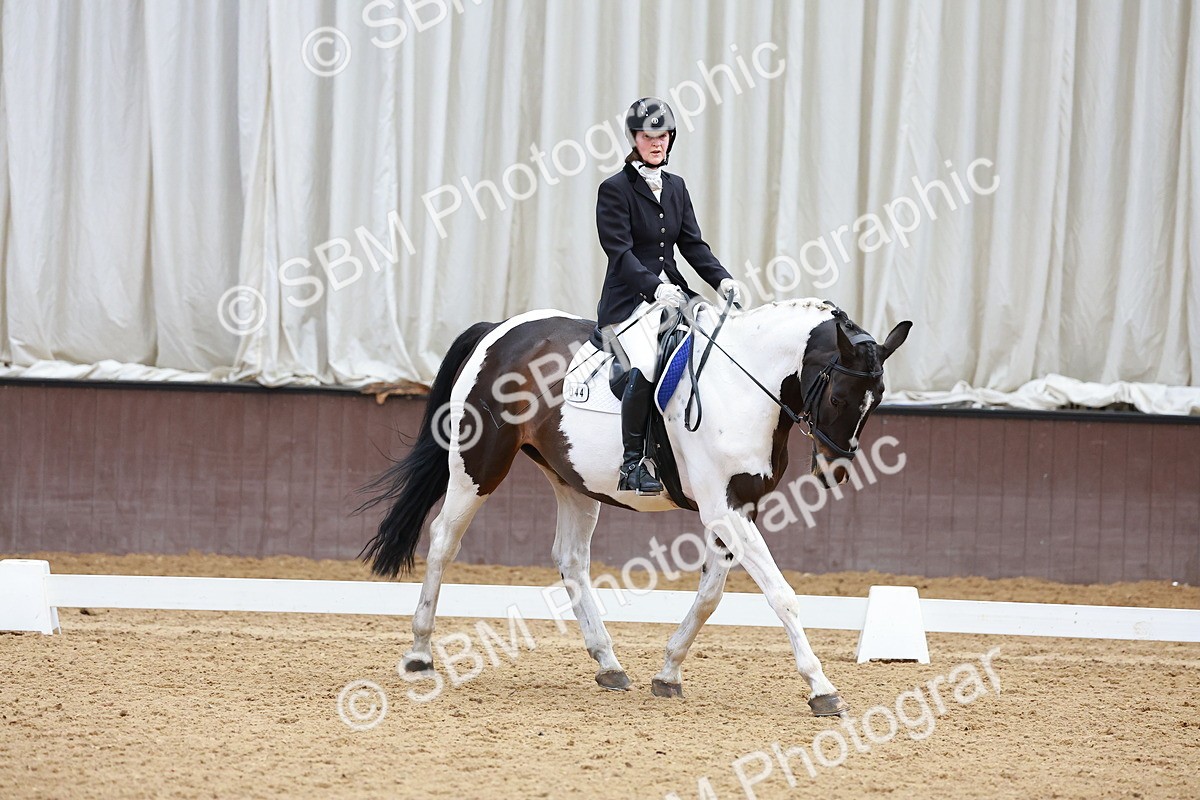 SBM_002986 - Class 14 - Novice 2