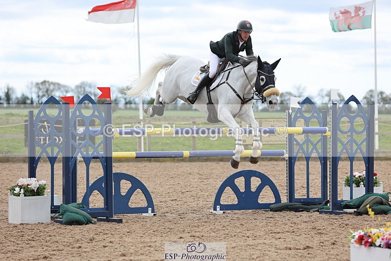 240419A-125311-07505 - Cls 6, 2 Star Medium Tour 1.35m