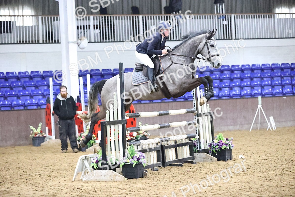 SBM_001973 - Class 10 - Senior Newcomers - 1.10m