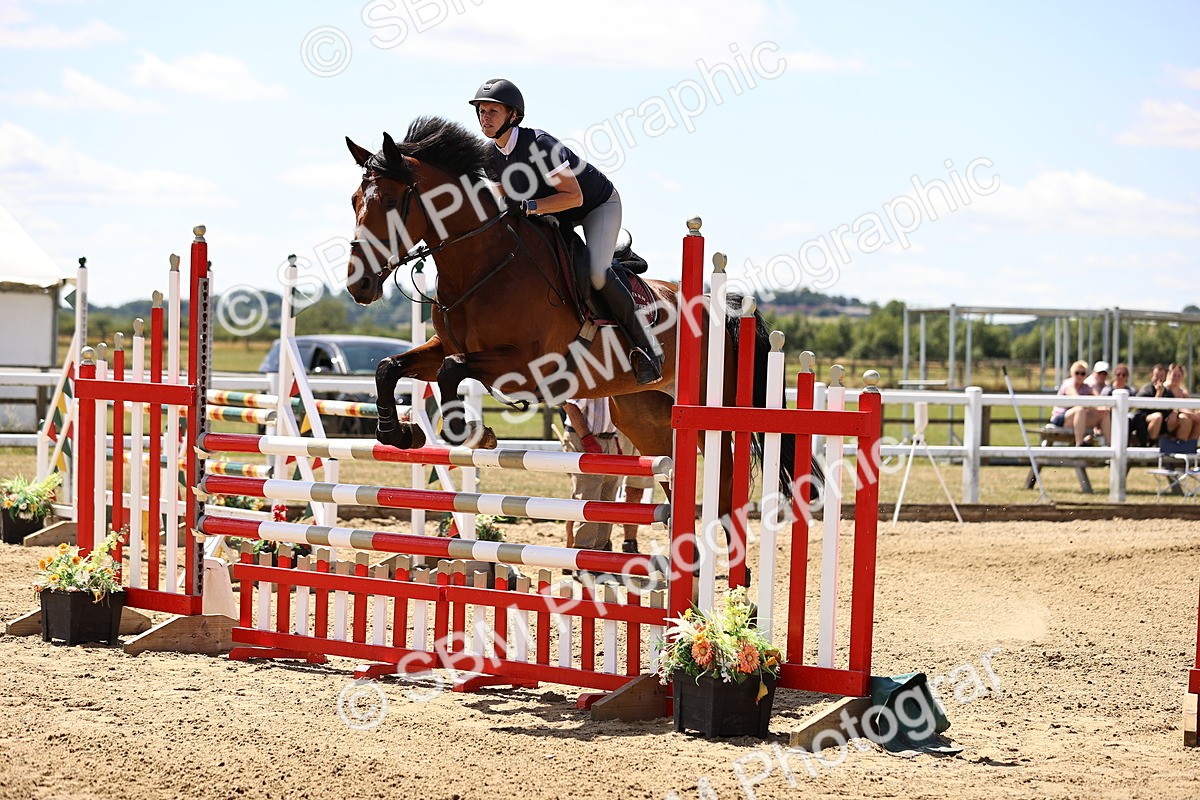 SBM_014365 - Class 15 - Senior Newcomers - 1.10m Open