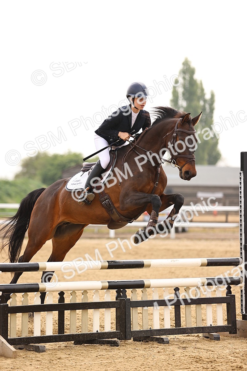  - Class 15 - Senior British novice - 90cm