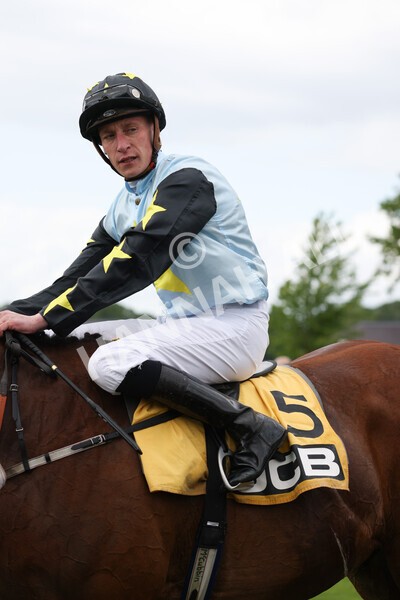 yr11062022r3-39 - Race 3 2.35pm The JCB Stakes