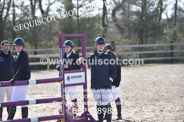 BPP_4898 - CLASS 13  Senior Discovery/ 1m Open