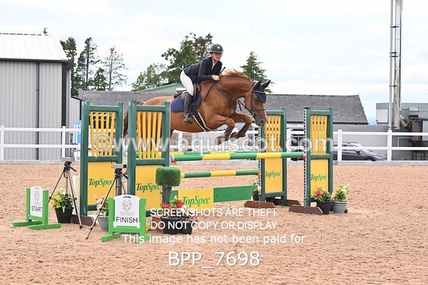 BPP_7698 - CLASS 16 FRI GFS Saddles Senior Newcomers/1.10m Open
