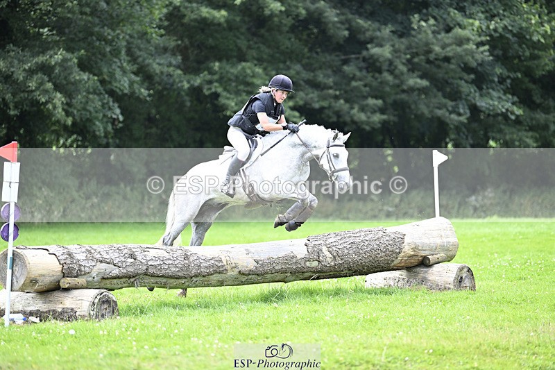 240804-155958-18473 - 663-Emma_Langfjord-Friend-MOUNTROSS_FIONN