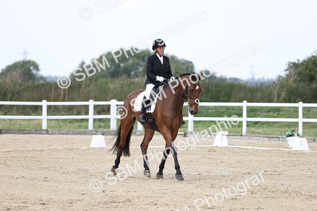 SBM_017526 - Class 14 - Novice 23 - 13.52-14.55