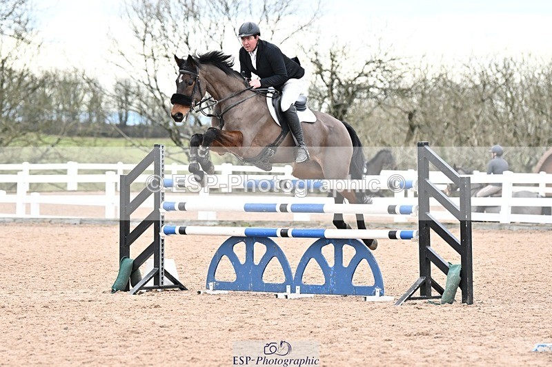 250112-143541-01677 - Cls 21 Foxhunter and 1.20m Open
