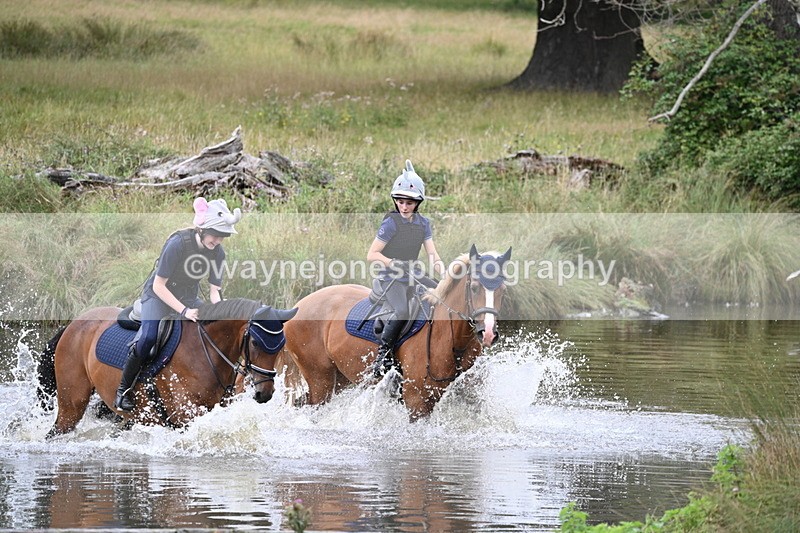 WJ7_2569 - Time at Water 11:37 to 12:13