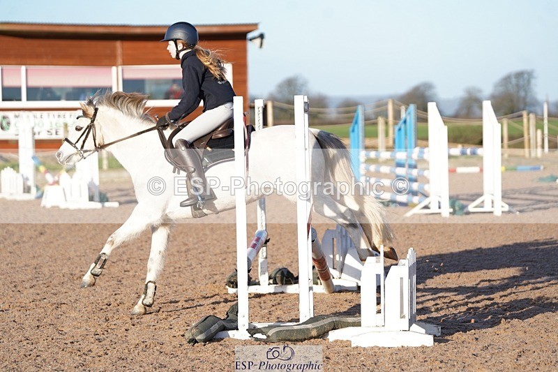 250125-102028-00936 - Clear Round 40cm and 50cm