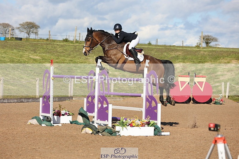 240419A-172459-09773 - Cls 10, 2 Star Big Tour 145cm  Break to End