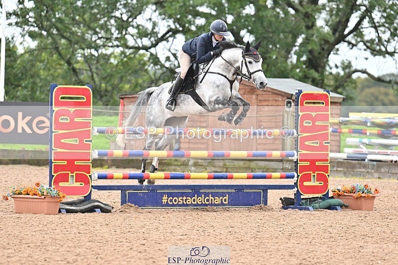 251003-134119-01187 - Cls 3 Foxhunter and 1.20m