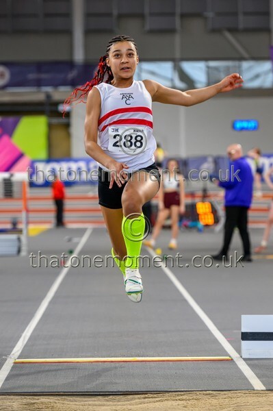 Age26SUN-918819 - Field Female